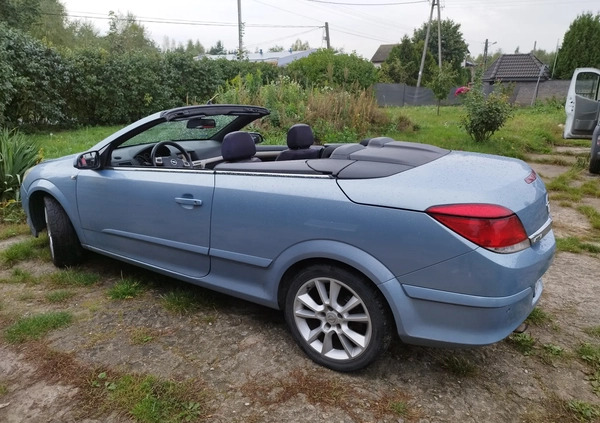 Opel Astra cena 13650 przebieg: 163000, rok produkcji 2006 z Zgierz małe 56